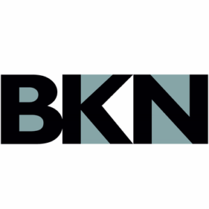 Logo des Bundesverbands Künslernachlässe. Buchstaben BKN in Schwarz mit graugrünem Hintergrundeffekt